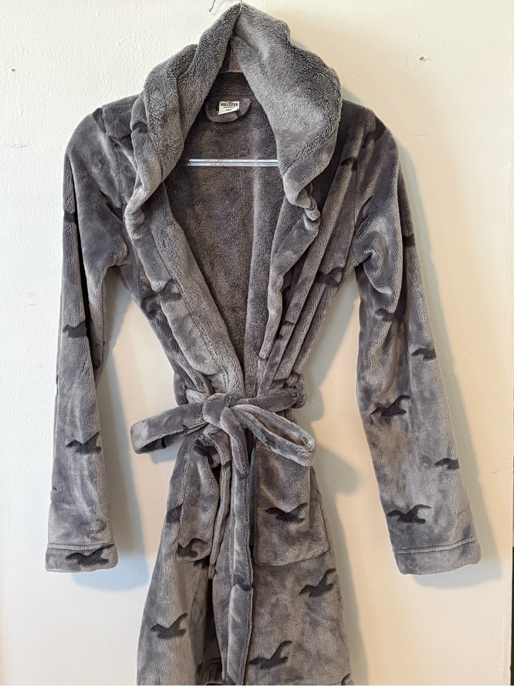 Hollister Plush Robe Size XS/S